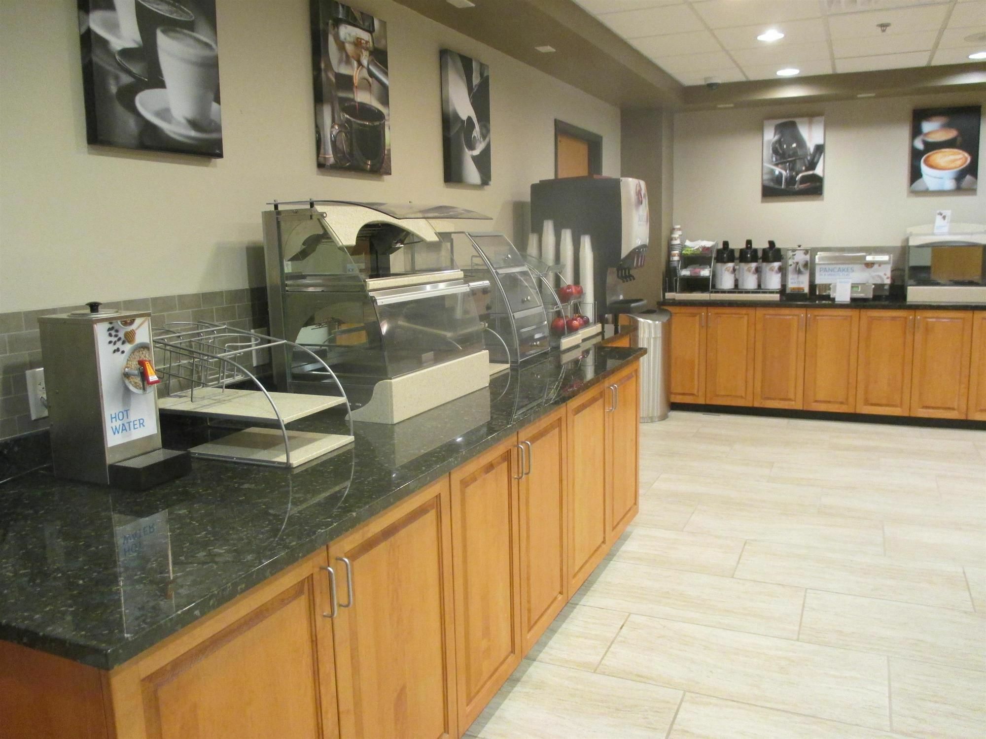 Best Western Plus Omaha Airport Inn Carter Lake Εξωτερικό φωτογραφία